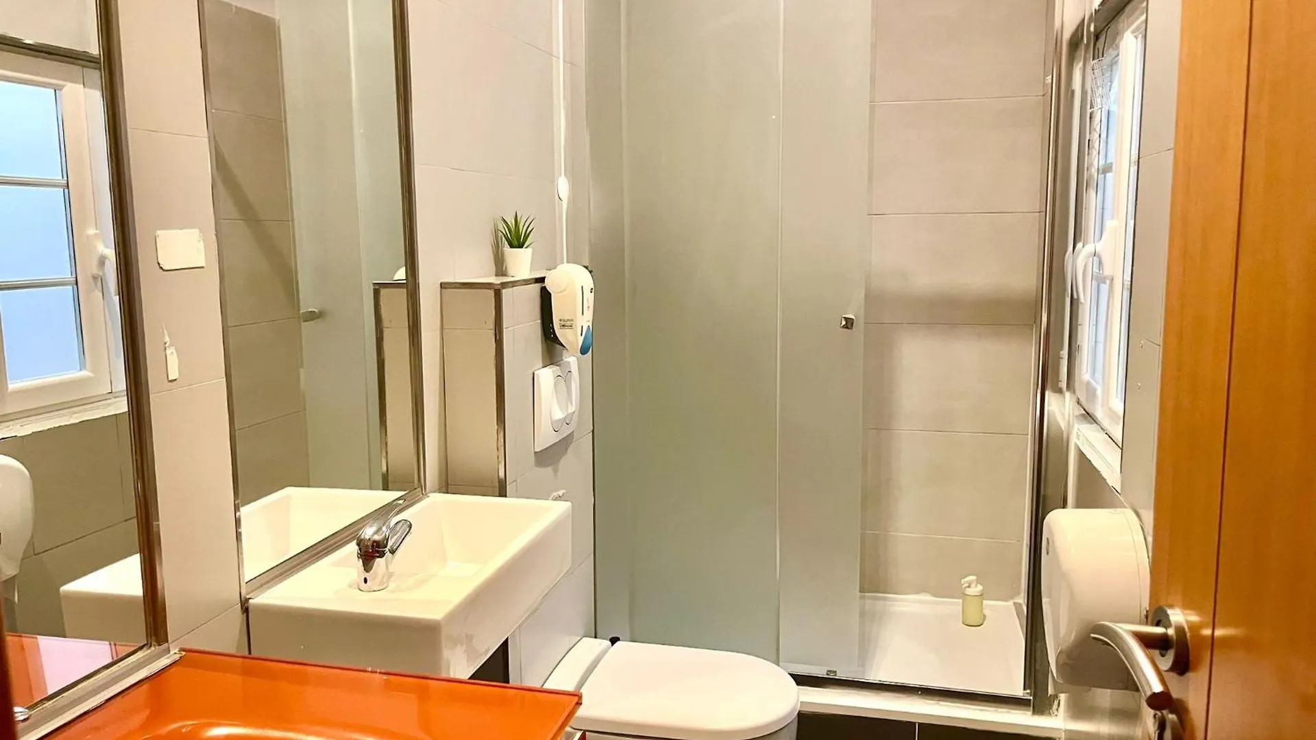 3 Bedroom, 2,5 Bathroom - Bairro Alto Residence Lisboa