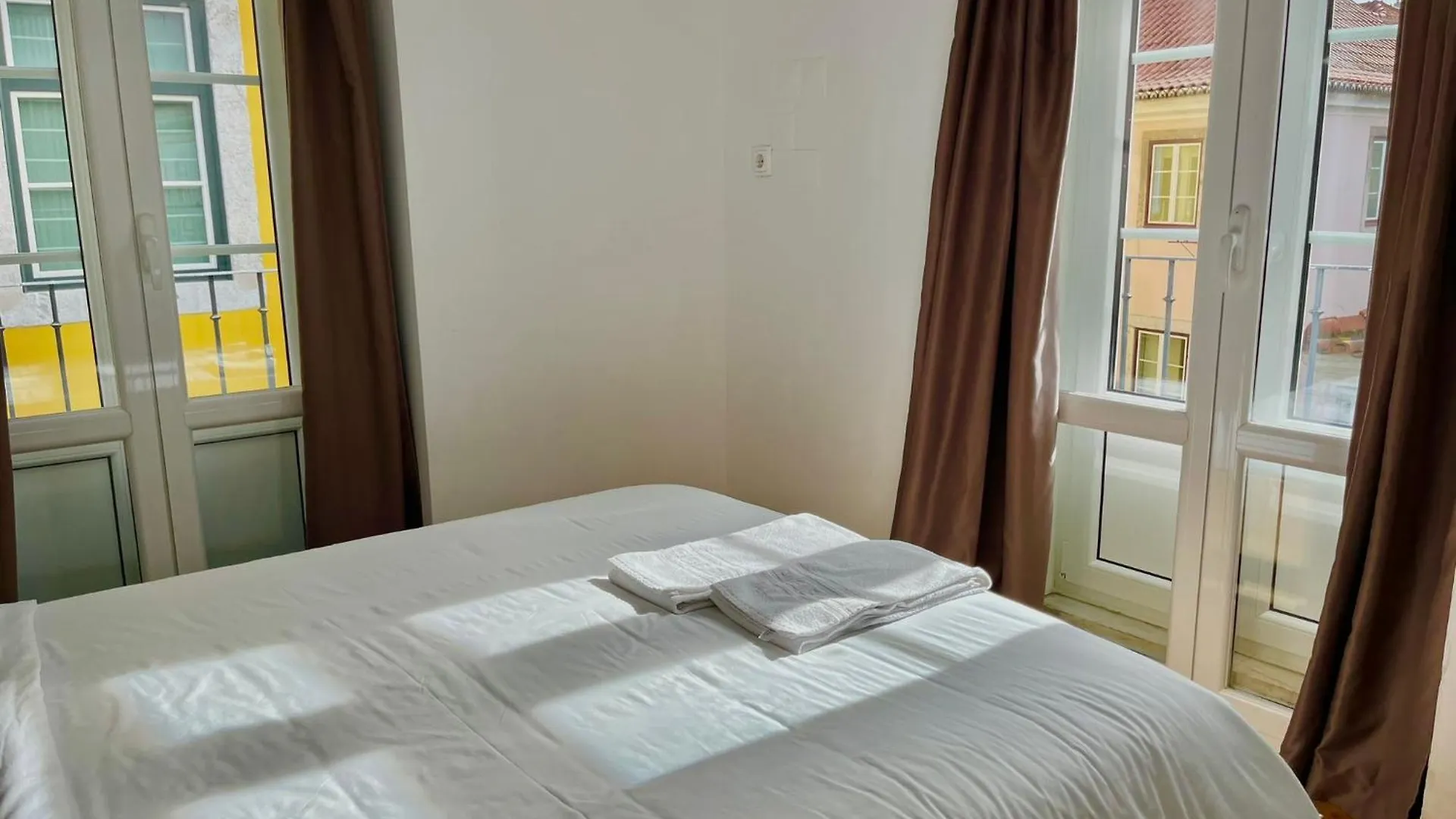 3 Bedroom, 2,5 Bathroom - Bairro Alto Residence Lisboa 0*,  Portugal